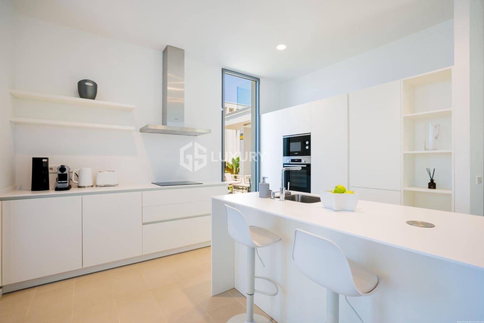 3 Zimmer Villa zu verkaufen in Guia de Isora mit Garage - 1.830.000 € (Ref: 9676546)