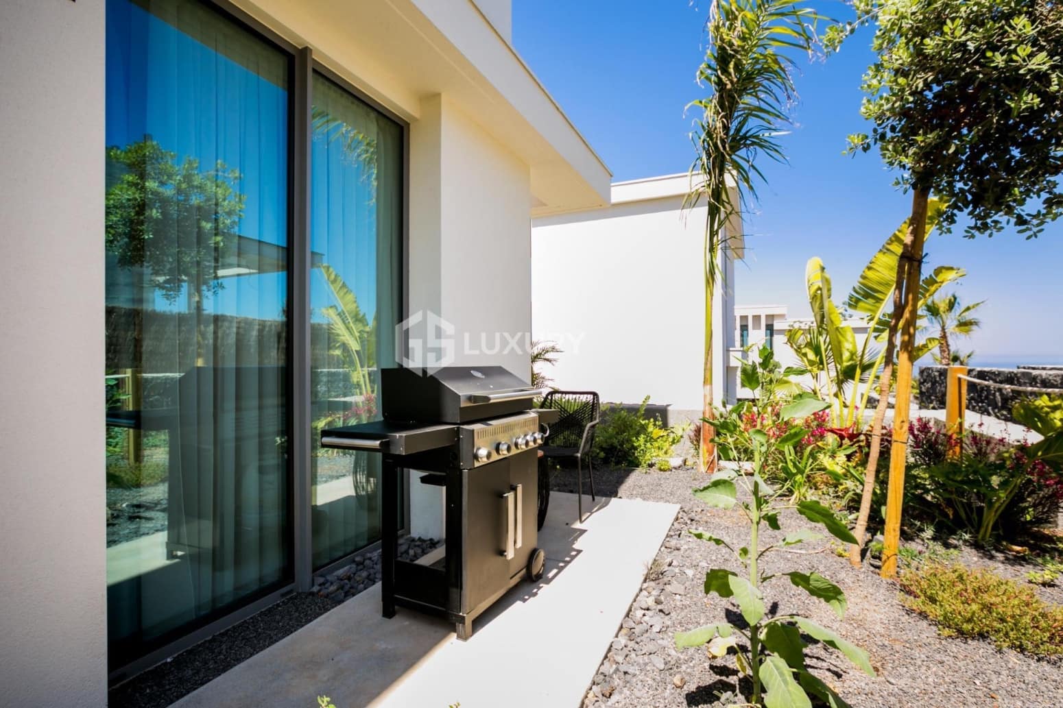 3 Zimmer Villa zu verkaufen in Guia de Isora mit Garage - 1.830.000 € (Ref: 9676546)