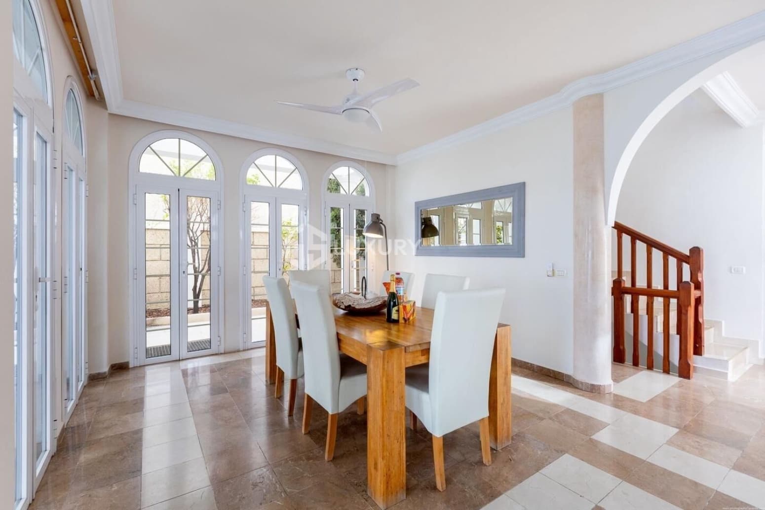 4 slaapkamer Villa te koop in Adeje met garage - € 2.150.000 (Ref: 9687578)