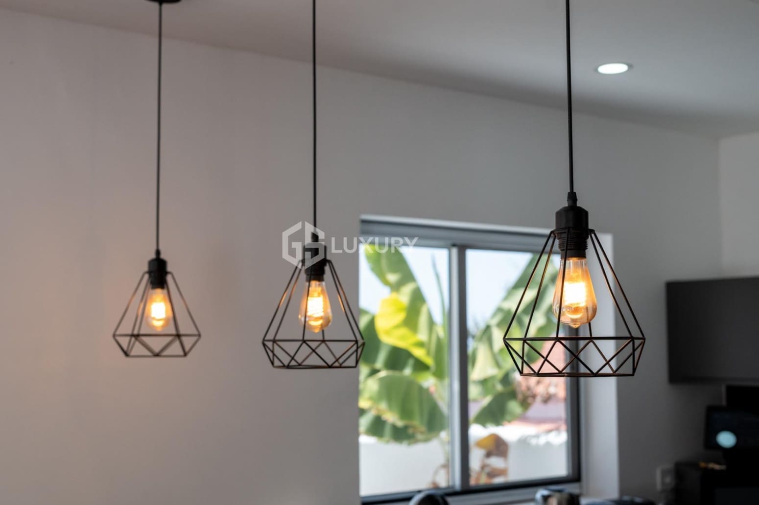 5 slaapkamer Villa te koop in Arona met garage - € 995.000 (Ref: 9687579)