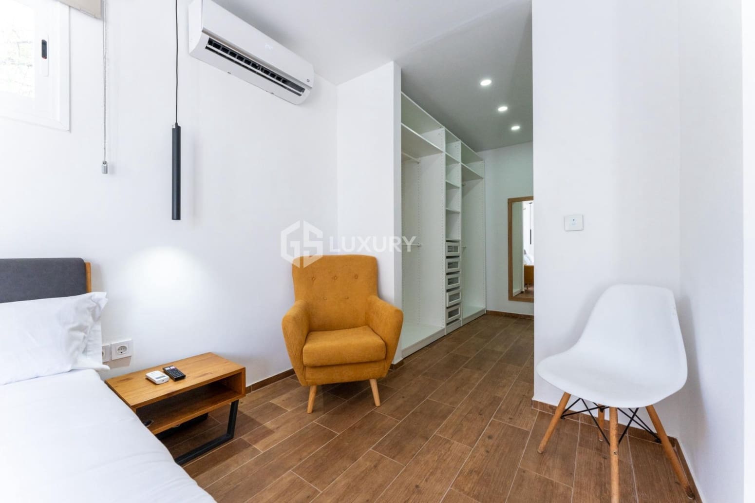 5 slaapkamer Villa te koop in Arona met garage - € 995.000 (Ref: 9687579)