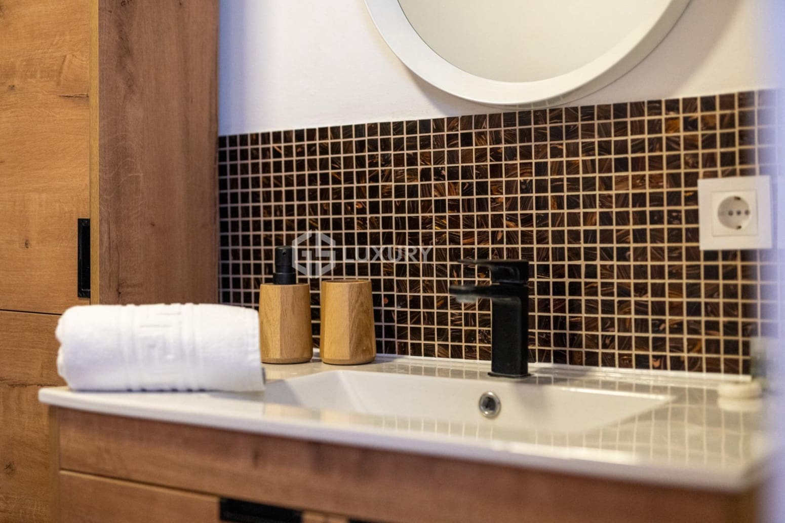 5 slaapkamer Villa te koop in Arona met garage - € 995.000 (Ref: 9687579)