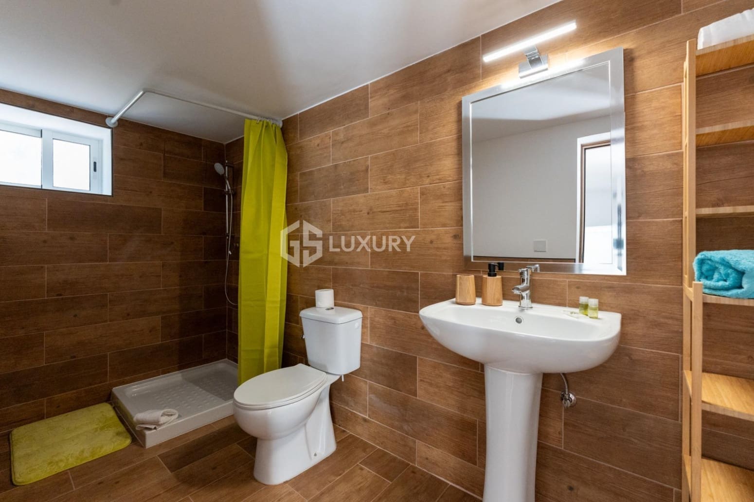 5 slaapkamer Villa te koop in Arona met garage - € 995.000 (Ref: 9687579)