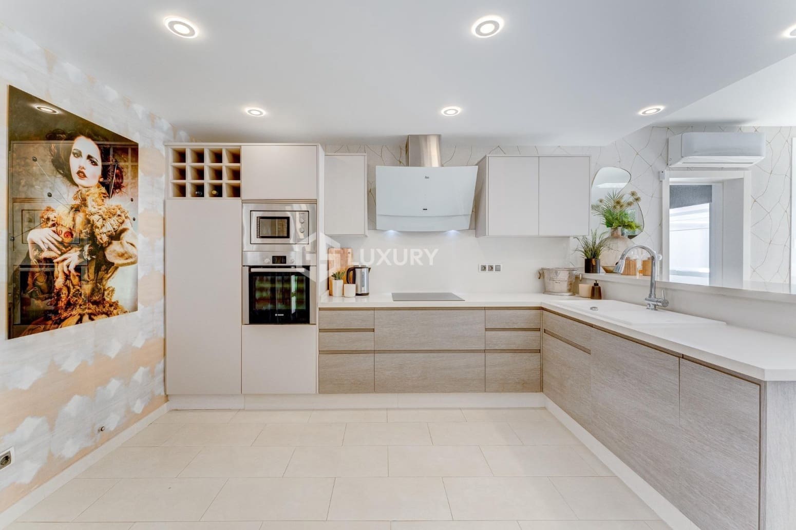 3 chambre Villa/Maison à vendre à Adeje avec garage - 1 650 000 € (Ref: 9687581)