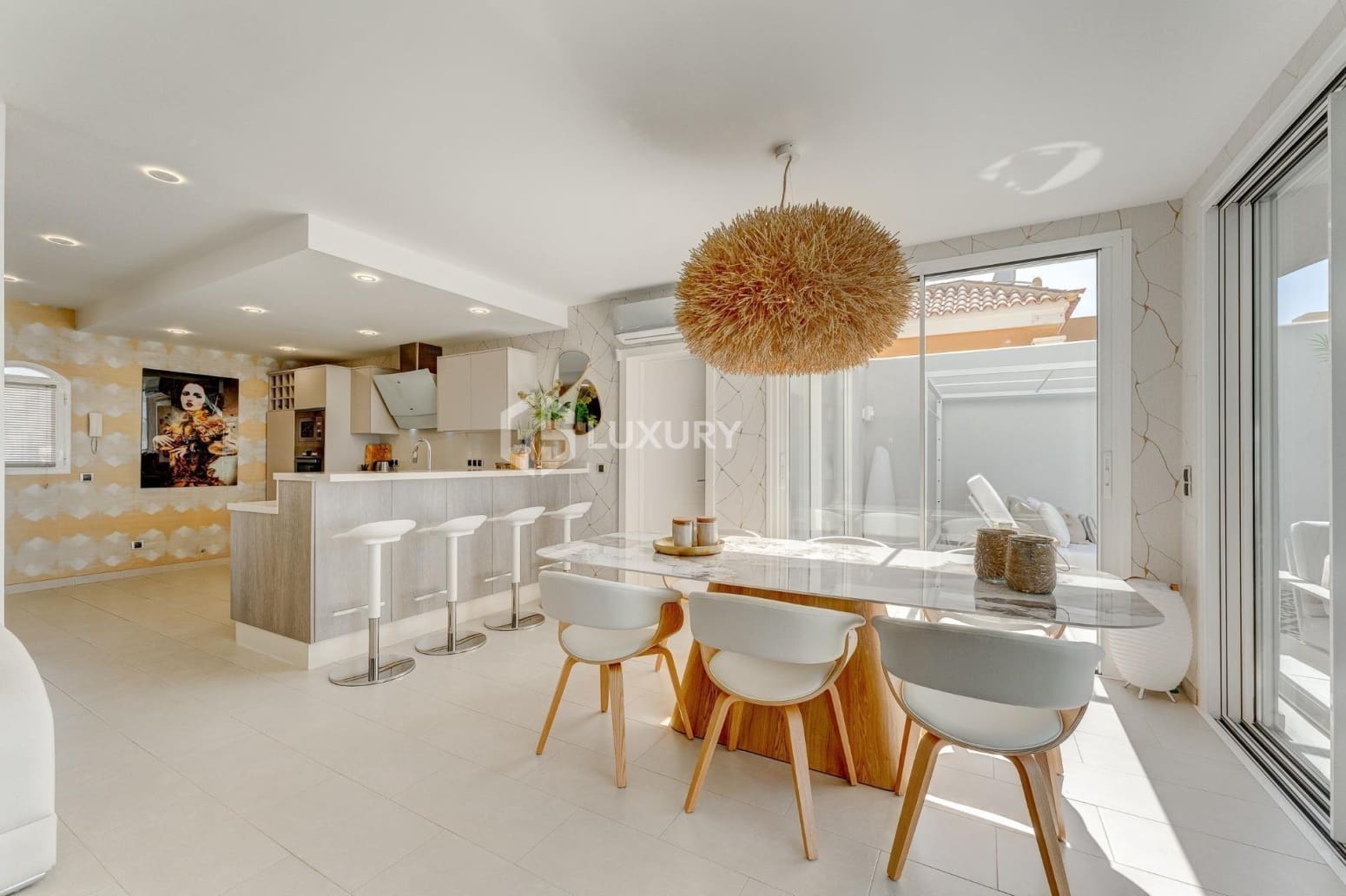 3 chambre Villa/Maison à vendre à Adeje avec garage - 1 650 000 € (Ref: 9687581)