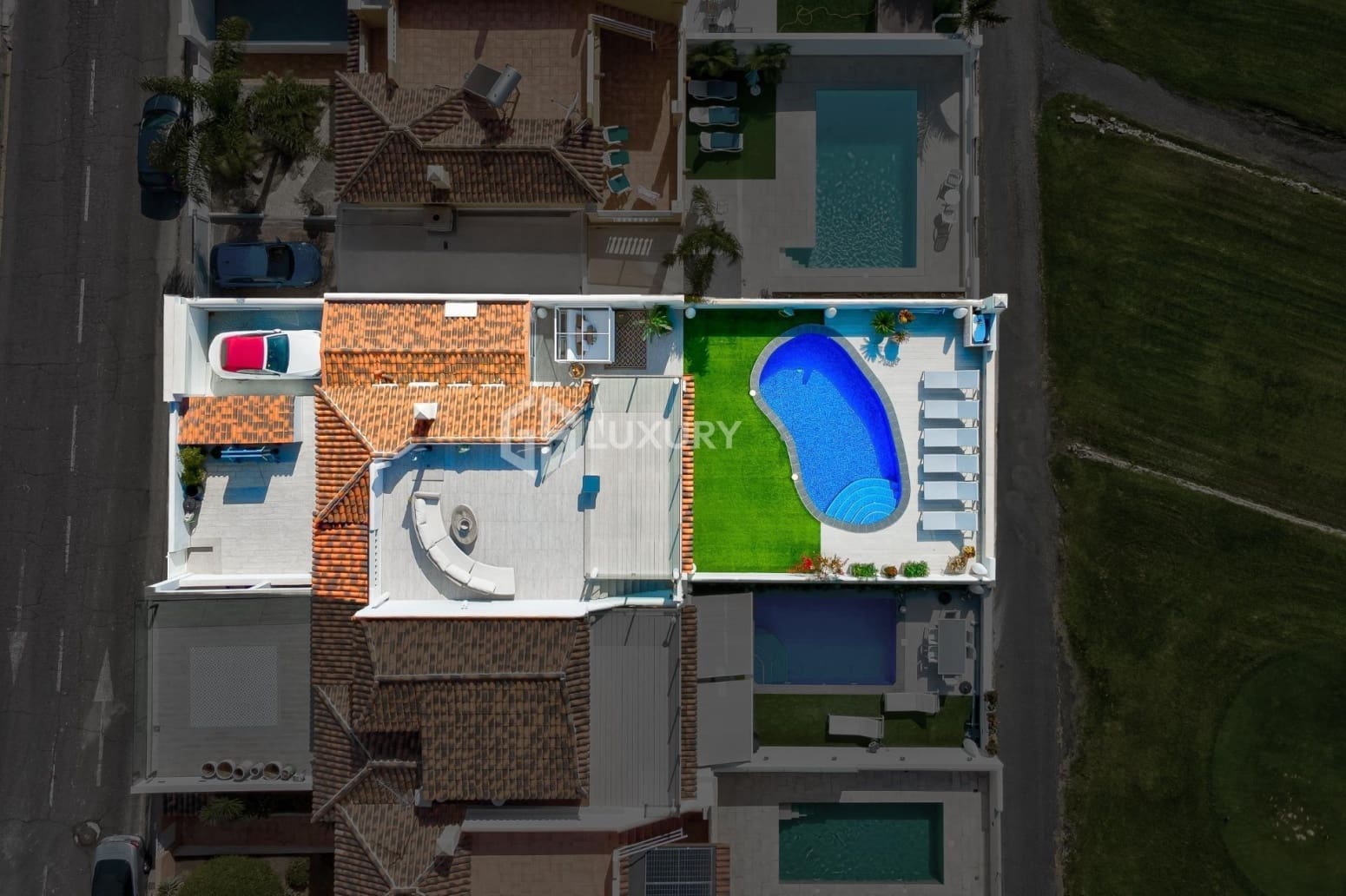 3 chambre Villa/Maison à vendre à Adeje avec garage - 1 650 000 € (Ref: 9687581)