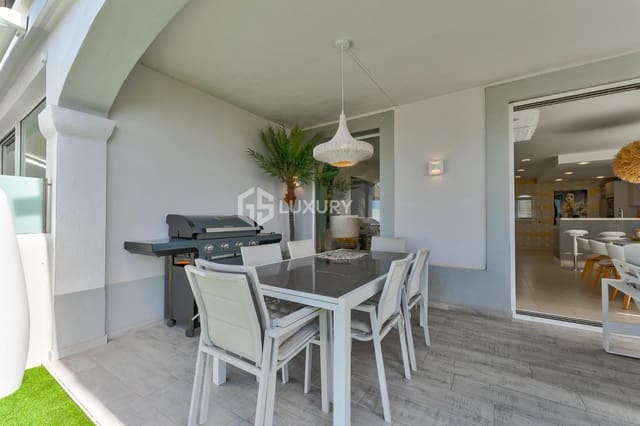 3 chambre Villa/Maison à vendre à La Caleta Adeje, Adeje avec garage - 1 650 000 € (Ref: 9687581)