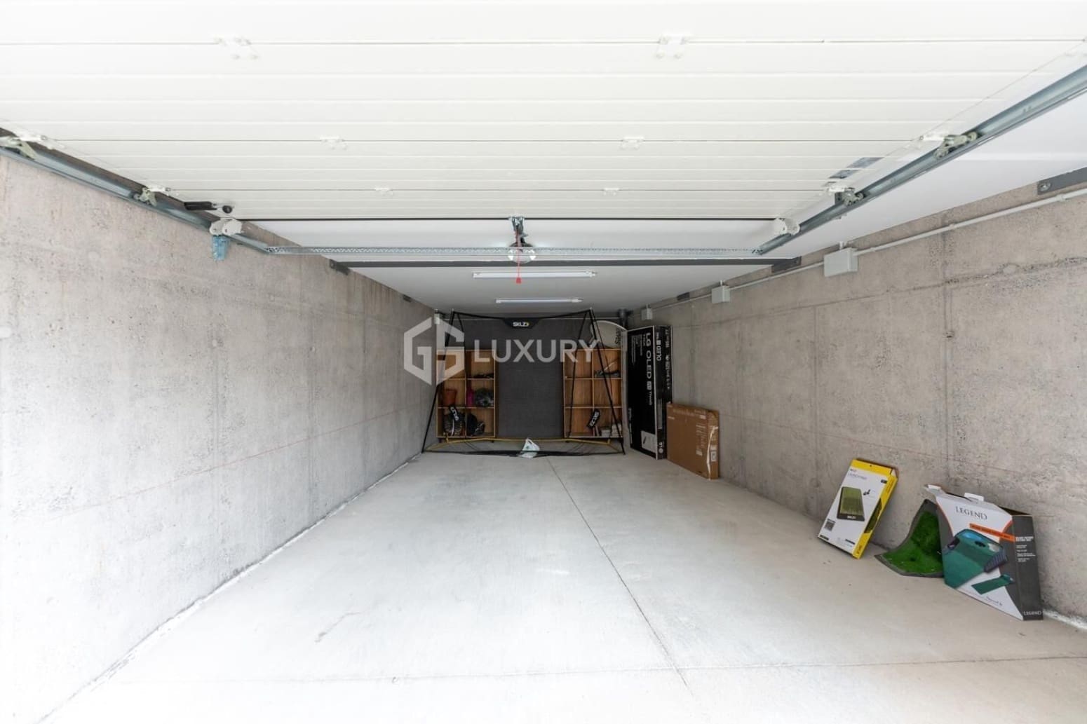 5 bedroom Villa for sale in Guia de Isora with garage - € 6,000,000 (Ref: 9697803)