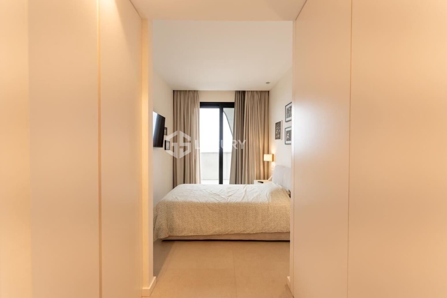 5 bedroom Villa for sale in Guia de Isora with garage - € 6,000,000 (Ref: 9697803)