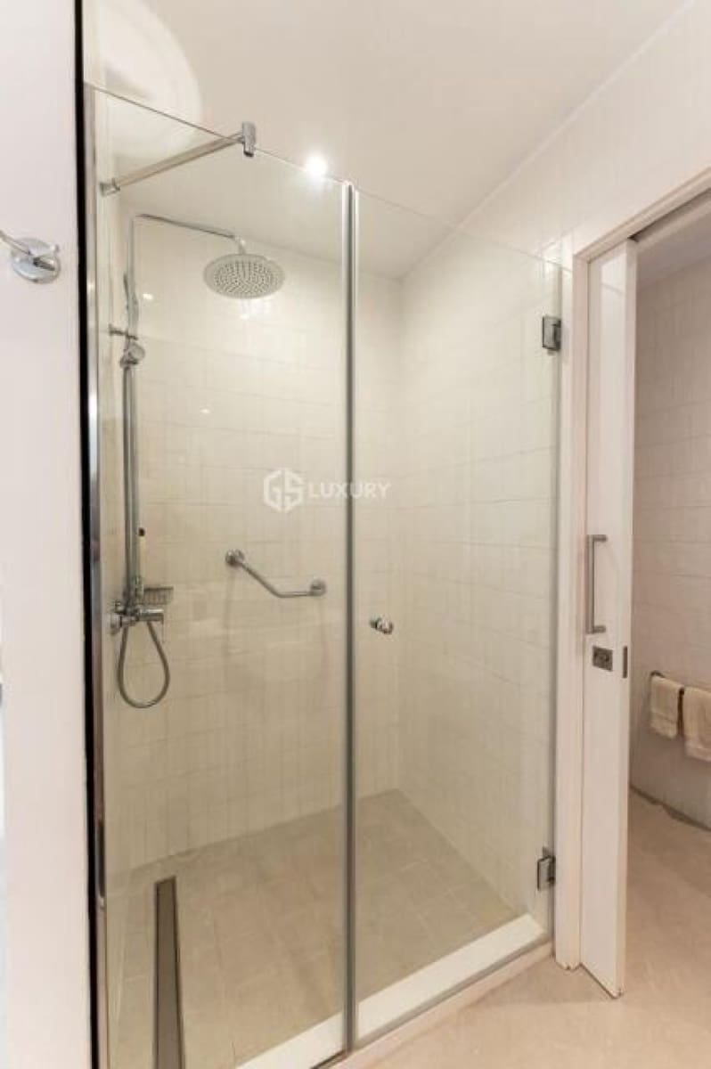 5 bedroom Villa for sale in Guia de Isora with garage - € 6,000,000 (Ref: 9697803)