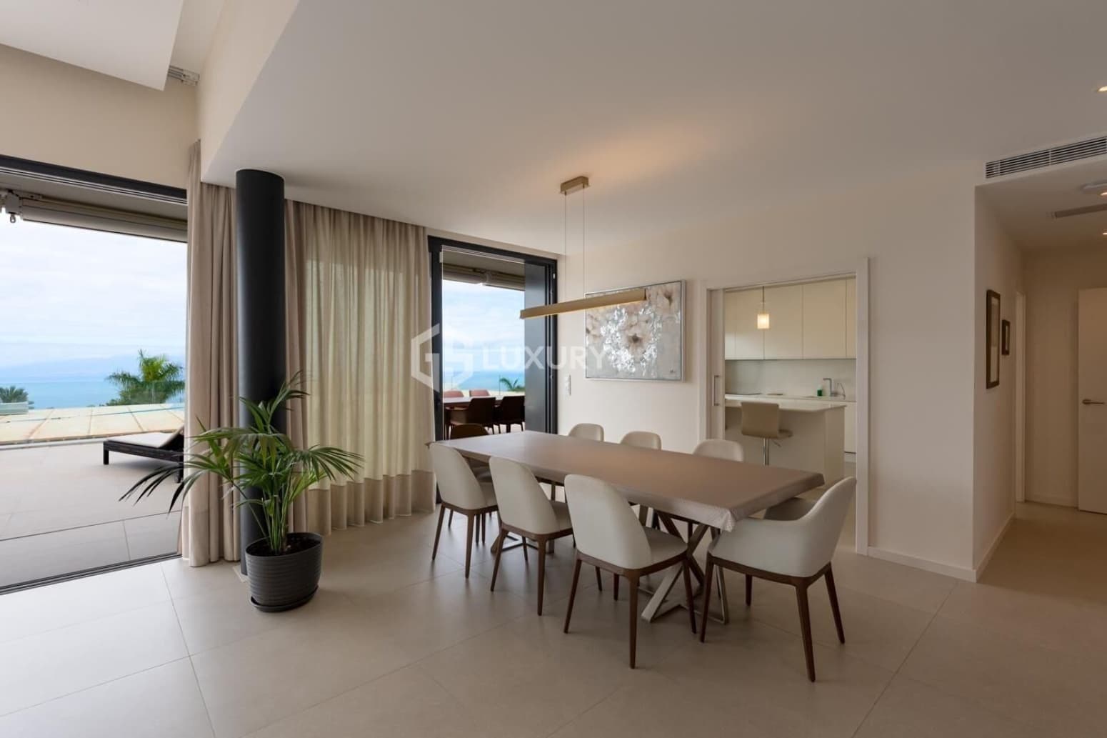 5 bedroom Villa for sale in Guia de Isora with garage - € 6,000,000 (Ref: 9697803)