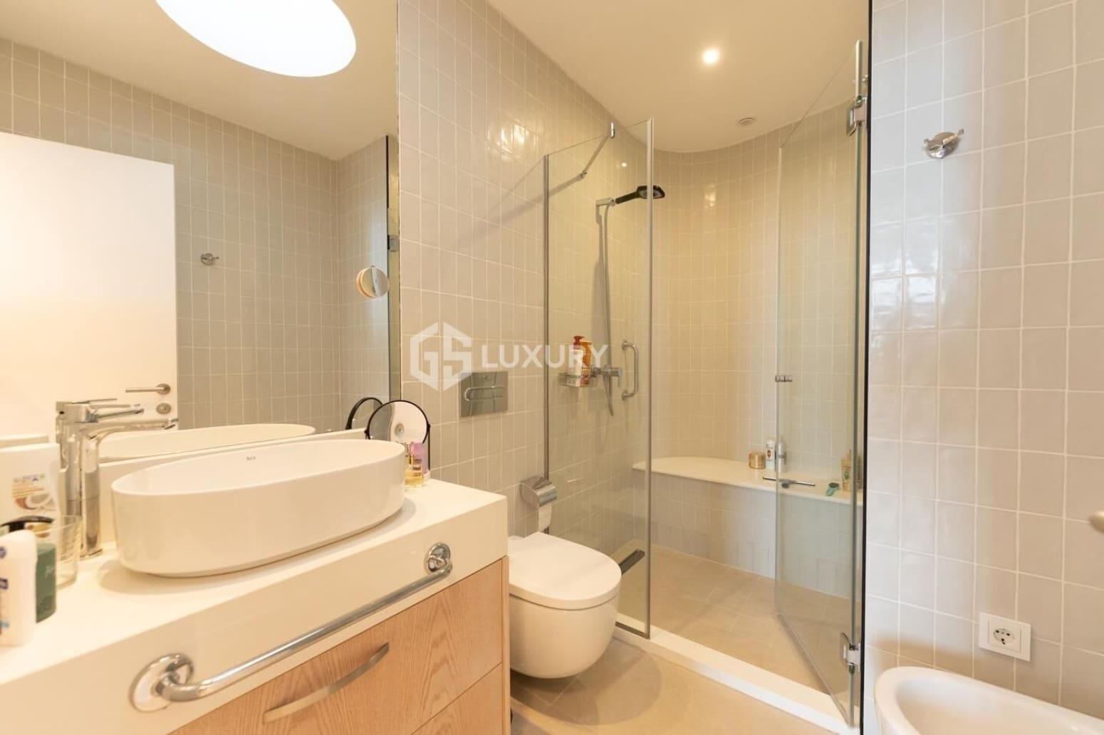 5 bedroom Villa for sale in Guia de Isora with garage - € 6,000,000 (Ref: 9697803)