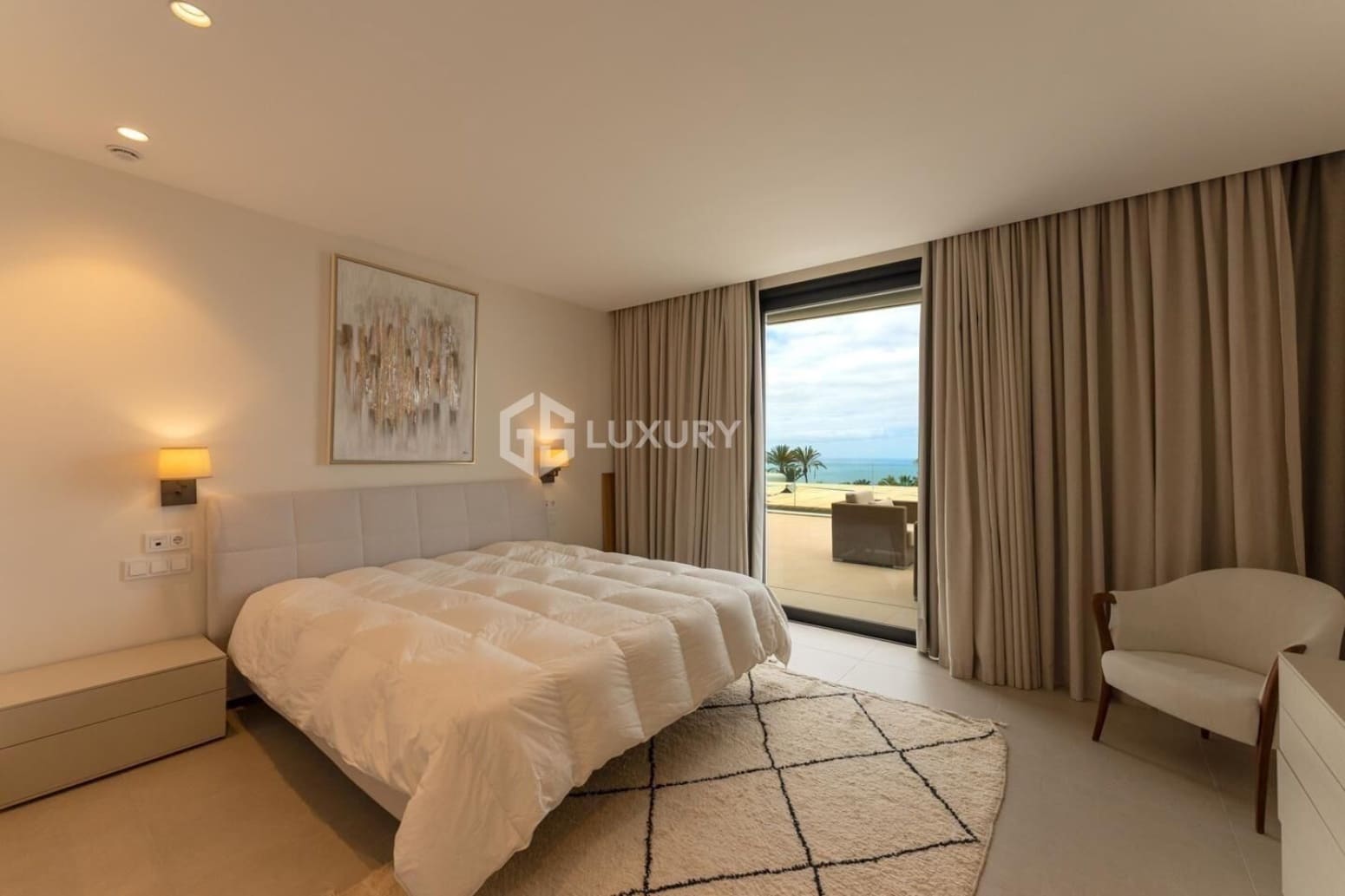 5 bedroom Villa for sale in Guia de Isora with garage - € 6,000,000 (Ref: 9697803)