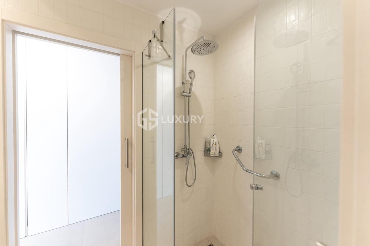 5 bedroom Villa for sale in Guia de Isora with garage - € 6,000,000 (Ref: 9697803)