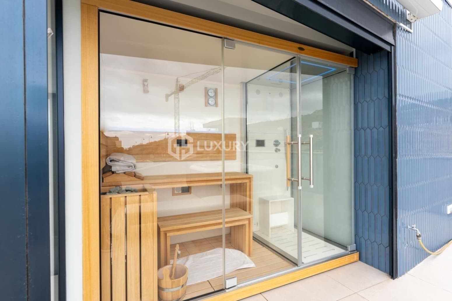 5 bedroom Villa for sale in Guia de Isora with garage - € 6,000,000 (Ref: 9697803)