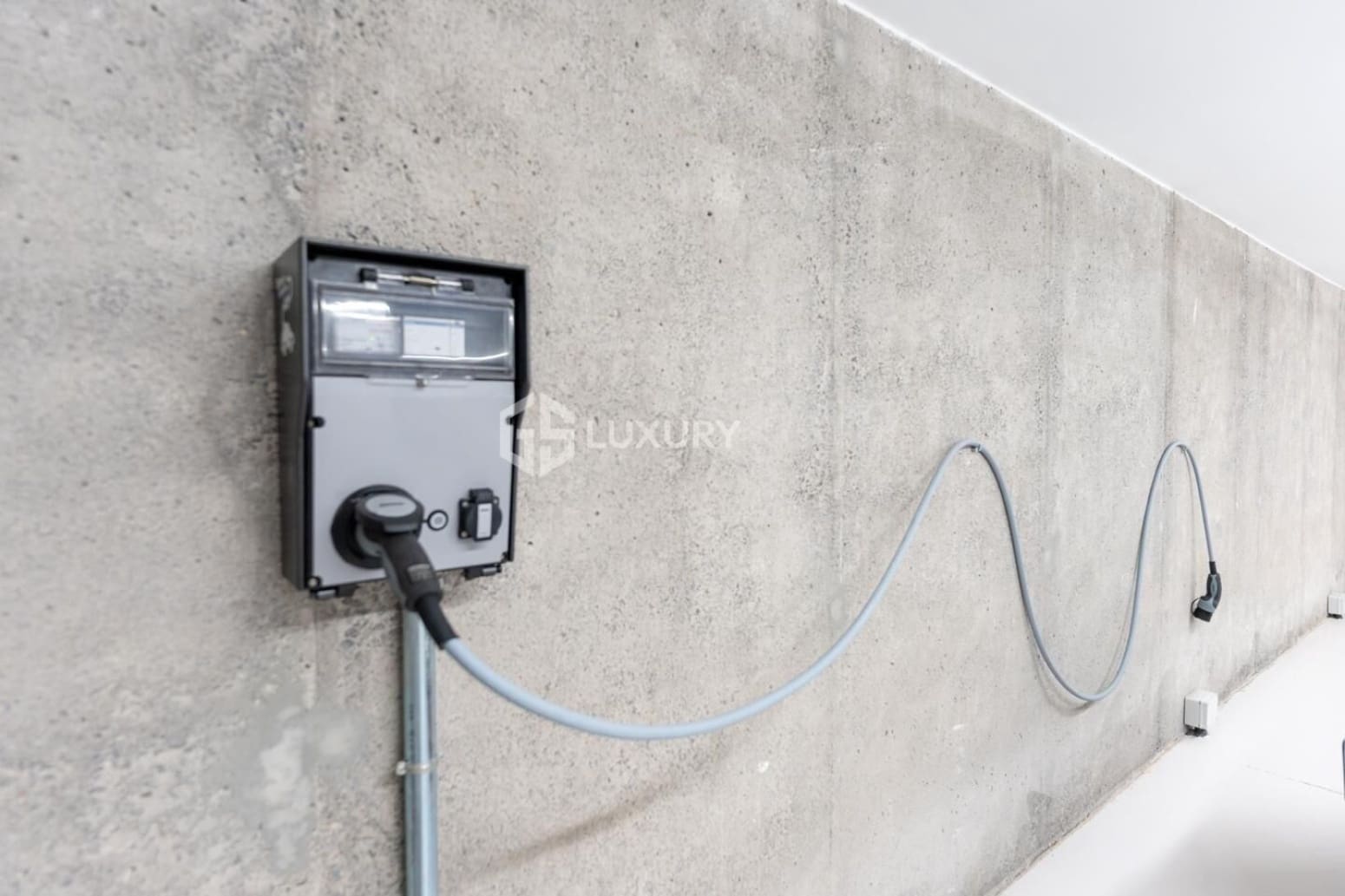 5 bedroom Villa for sale in Guia de Isora with garage - € 6,000,000 (Ref: 9697803)