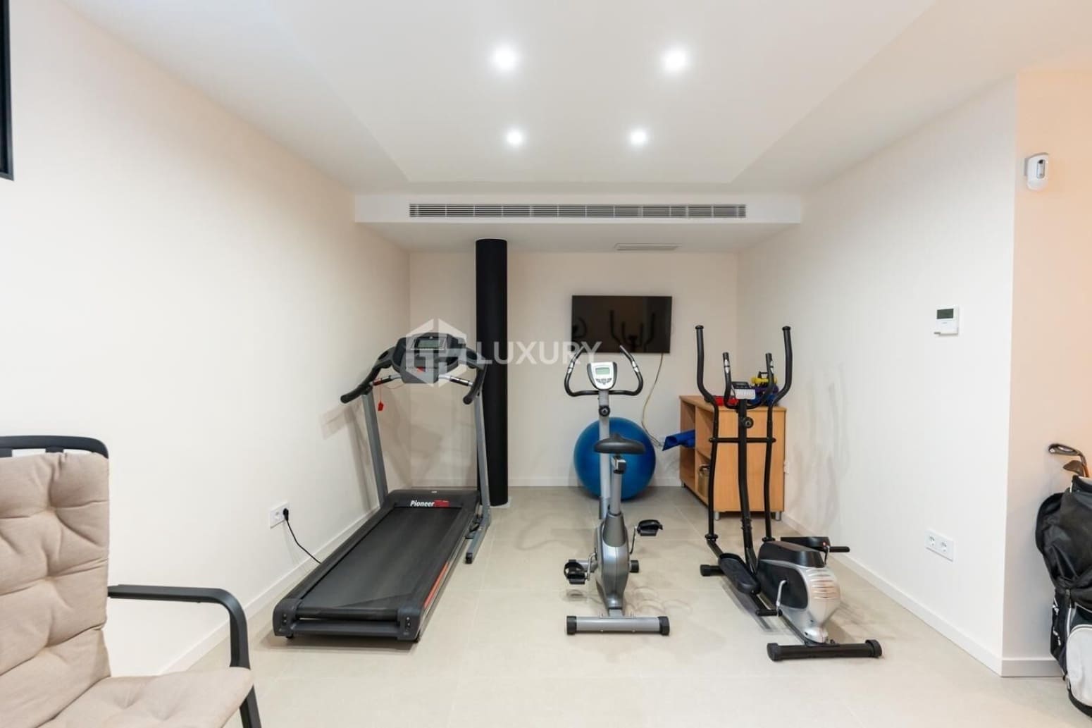 5 soveværelse Villa til salg i Guia de Isora med garage - € 6.000.000 (Ref: 9697803)