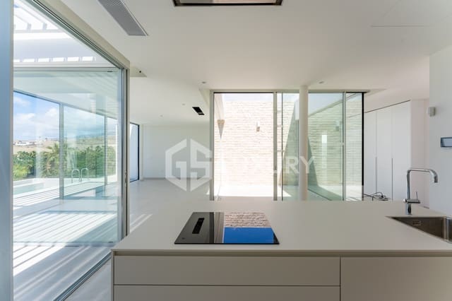 4 slaapkamer Villa te koop in La Caldera, Adeje met zwembad garage - € 1.980.000 (Ref: 9700045)