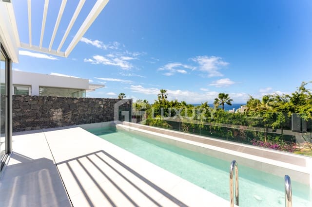 4 slaapkamer Villa te koop in La Caldera, Adeje met zwembad garage - € 1.980.000 (Ref: 9700045)