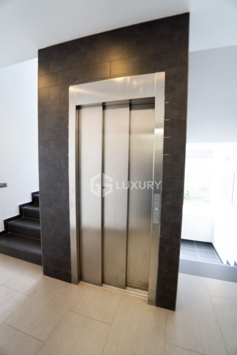 Chalet de 5 habitaciones en Adeje en venta con garaje - 2.650.000 € (Ref: 9708031)