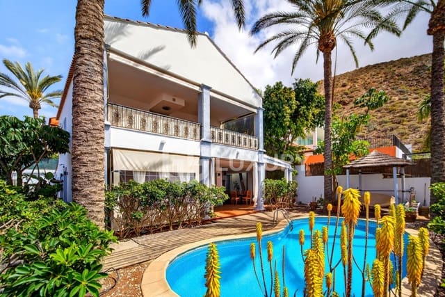 5 sypialnia Willa na sprzedaż w Los Cristianos, Arona z garażem - 1 790 000 € (Ref: 9708032)