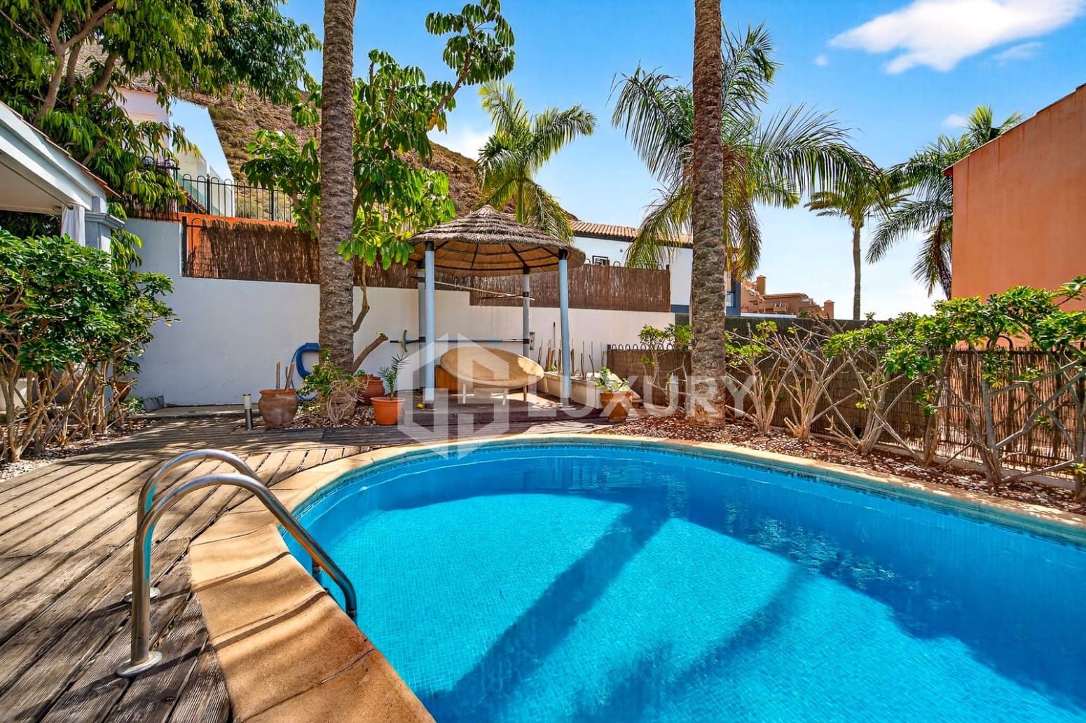 Chalet de 5 habitaciones en Arona en venta con garaje - 1.790.000 € (Ref: 9708032)