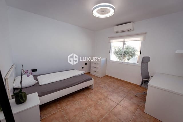 5 Zimmer Villa zu verkaufen in Playa de Fañabé Alto, Adeje mit Garage - 1.850.000 € (Ref: 9708034)