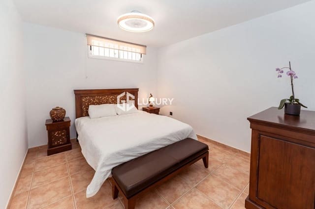 5 Zimmer Villa zu verkaufen in Playa de Fañabé Alto, Adeje mit Garage - 1.850.000 € (Ref: 9708034)
