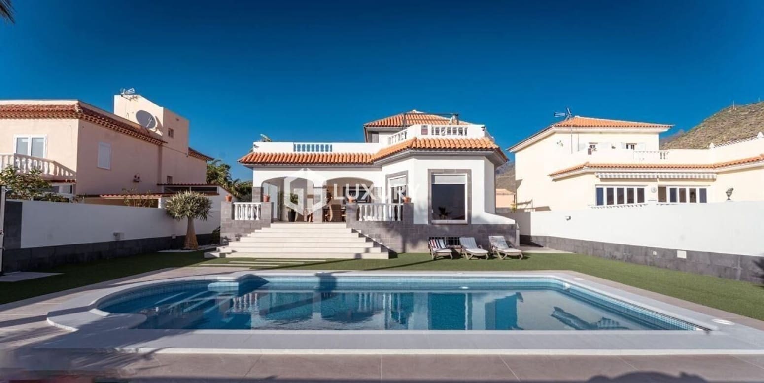 5 camera da letto Villa in vendita in Adeje con garage - 1.850.000 € (Rif: 9708034)