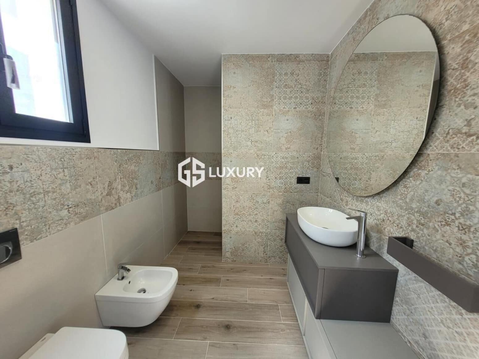 4 slaapkamer Villa te koop in Adeje met garage - € 1.950.000 (Ref: 9708035)