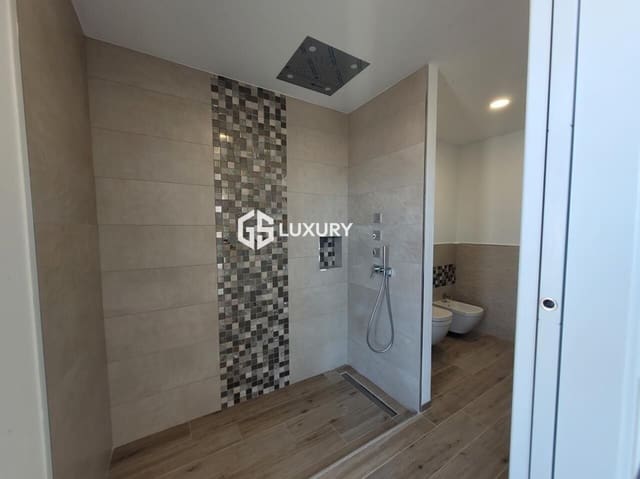 4 chambre Villa/Maison à vendre à Torviscas Centro y Alto, Adeje avec garage - 1 950 000 € (Ref: 9708035)