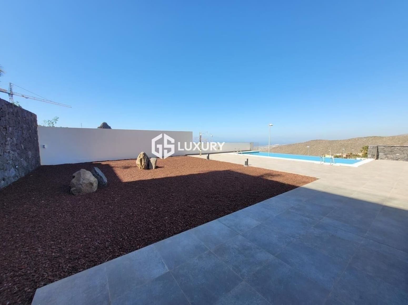 4 slaapkamer Villa te koop in Adeje met garage - € 1.950.000 (Ref: 9708035)