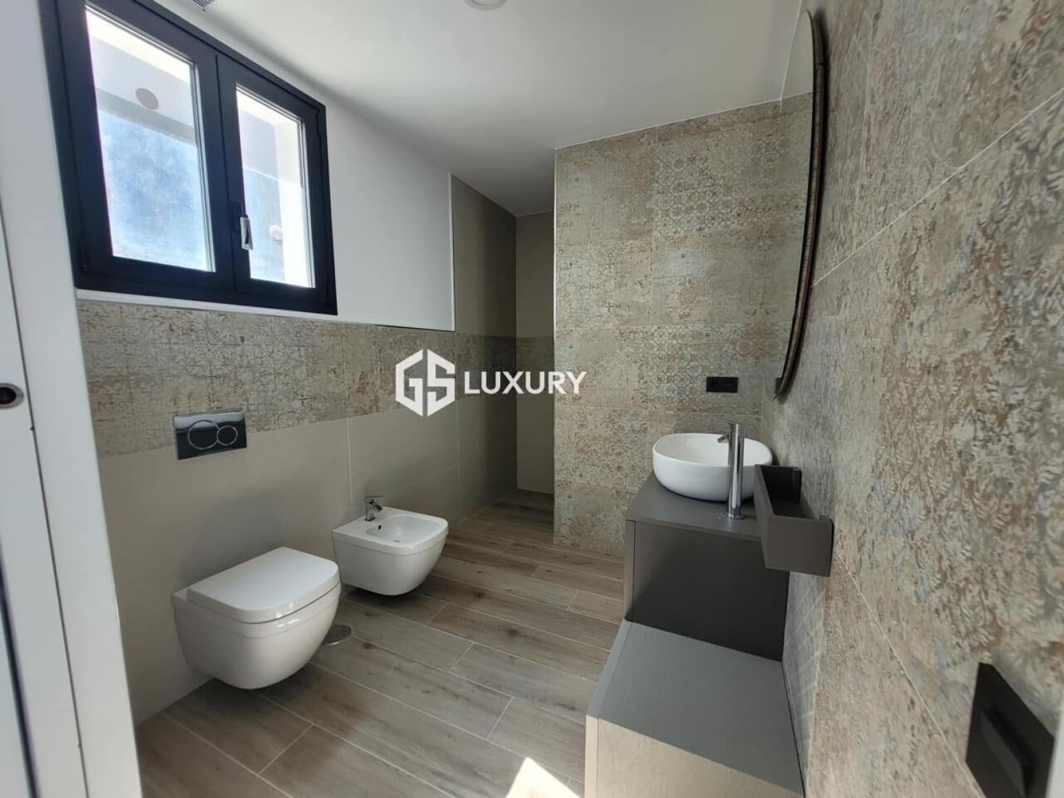 4 Zimmer Villa zu verkaufen in Adeje mit Garage - 1.950.000 € (Ref: 9708035)