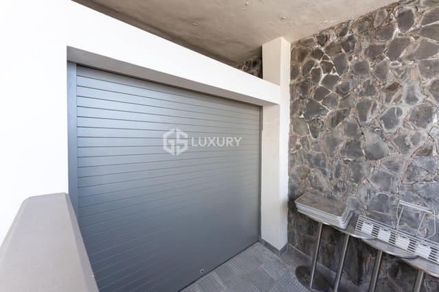 7 quarto Moradia para venda em San Eugenio Alto, Adeje com garagem - 1 995 000 € (Ref: 9708036)