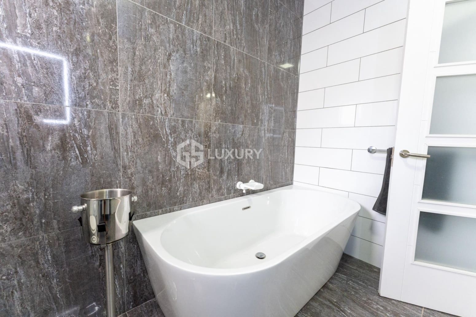 Chalet de 7 habitaciones en Adeje en venta con garaje - 1.995.000 € (Ref: 9708036)