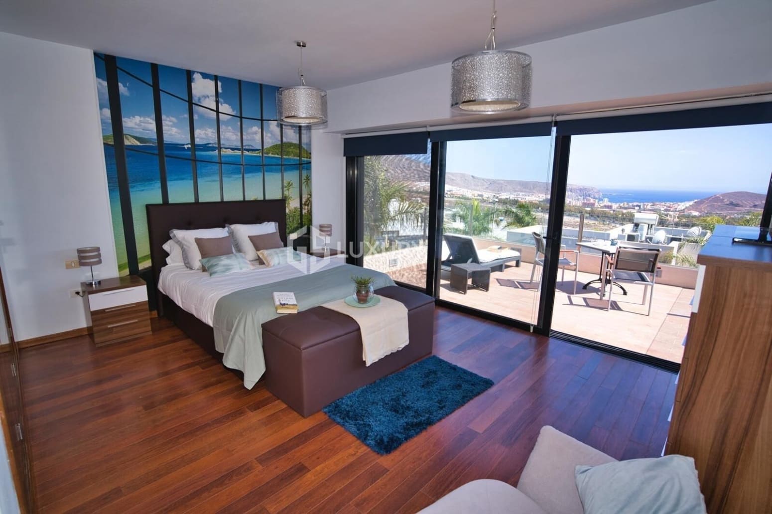 4 camera da letto Villa da affittare in Adeje con garage - 8.000 € (Rif: 9708037)