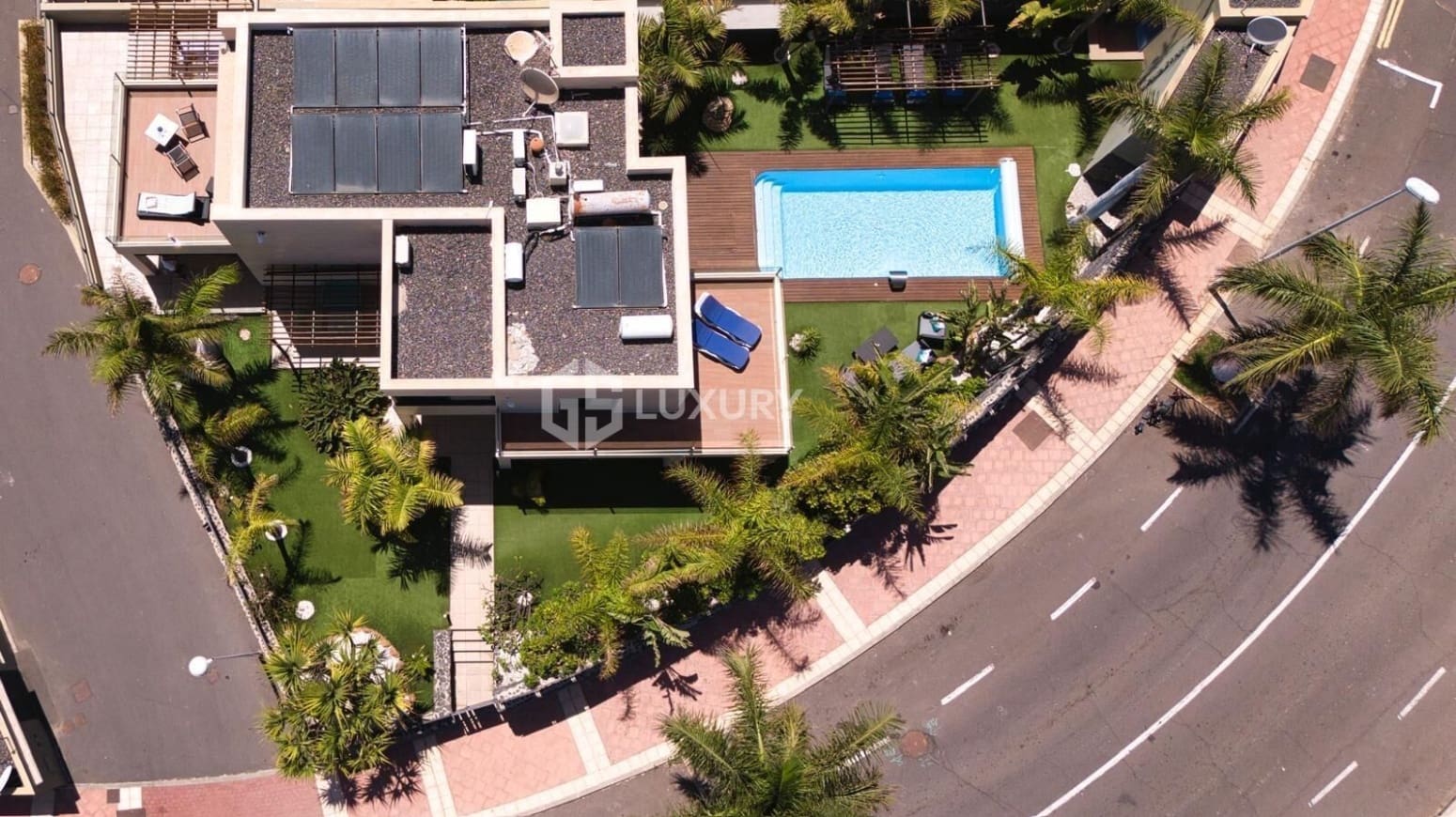 4 camera da letto Villa da affittare in Adeje con garage - 8.000 € (Rif: 9708037)