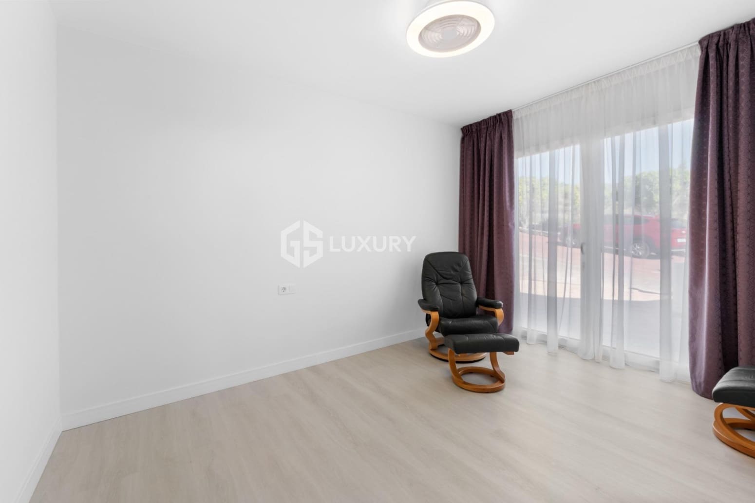 5 bedroom Villa for sale in San Miguel de Abona with garage - € 1,950,000 (Ref: 9708038)