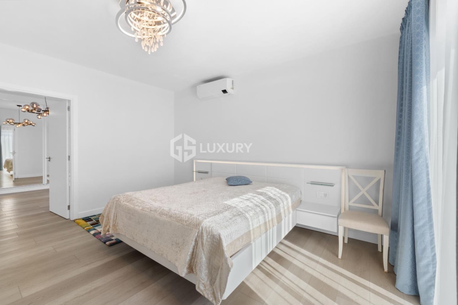 5 bedroom Villa for sale in San Miguel de Abona with garage - € 1,950,000 (Ref: 9708038)