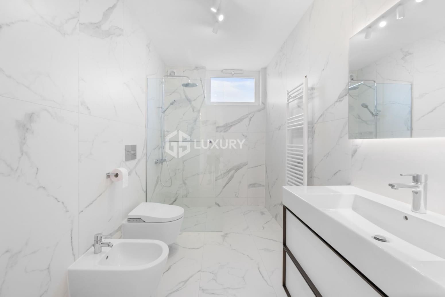 5 bedroom Villa for sale in San Miguel de Abona with garage - € 1,950,000 (Ref: 9708038)