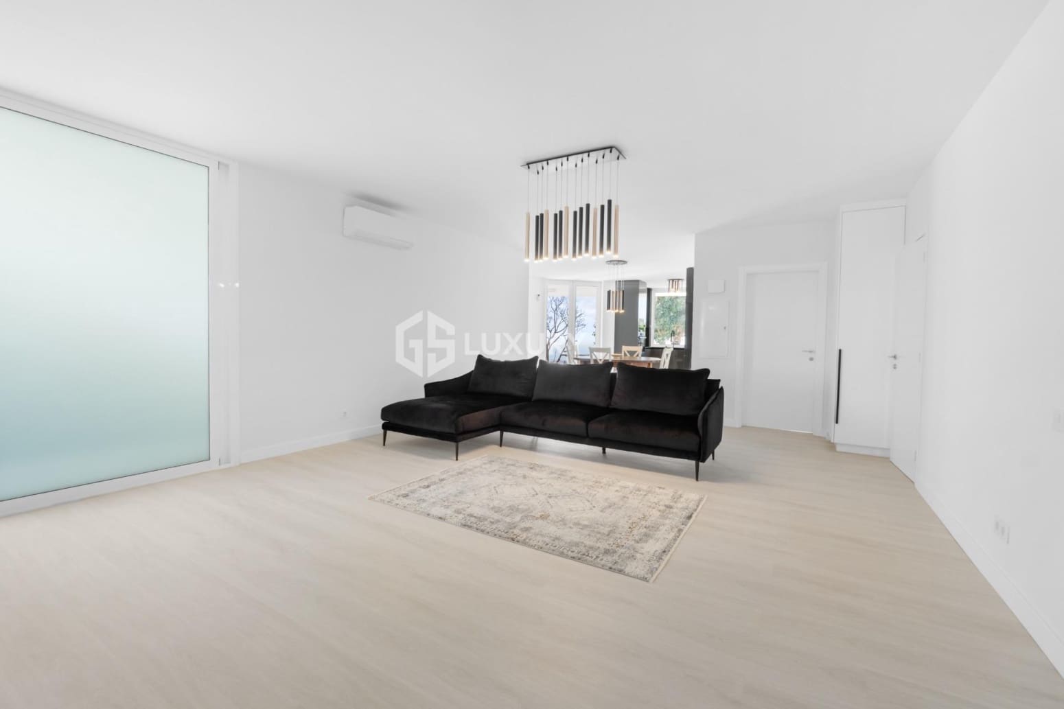 5 bedroom Villa for sale in San Miguel de Abona with garage - € 1,950,000 (Ref: 9708038)