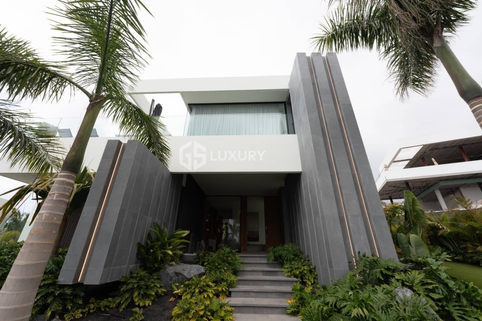 4 slaapkamer Villa te koop in Guia de Isora met garage - € 4.290.000 (Ref: 9730531)