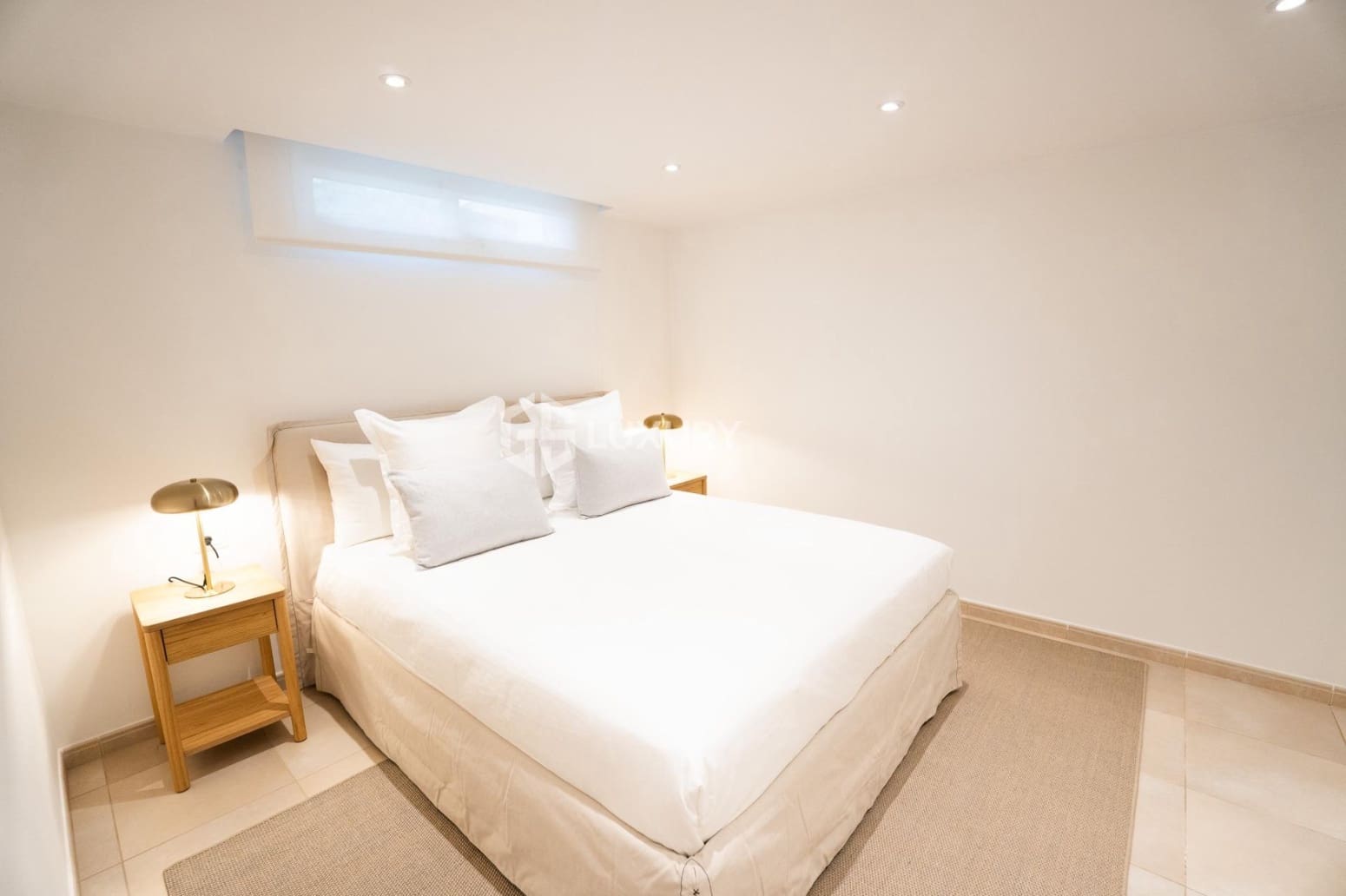 5 bedroom Villa for sale in Adeje with garage - € 3,300,000 (Ref: 9733666)