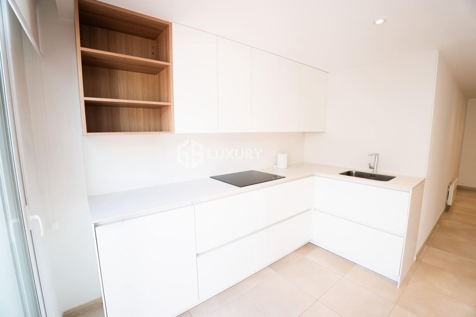 5 bedroom Villa for sale in Adeje with garage - € 3,300,000 (Ref: 9733666)