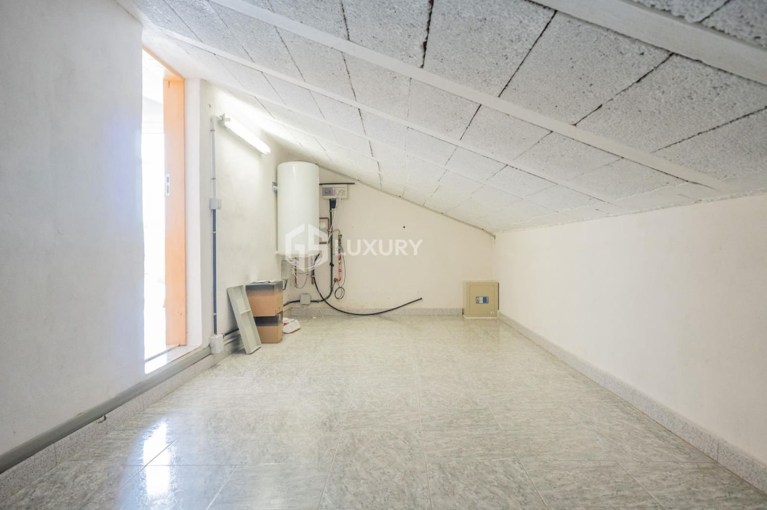 5 bedroom Villa for sale in Adeje with garage - € 3,300,000 (Ref: 9733666)