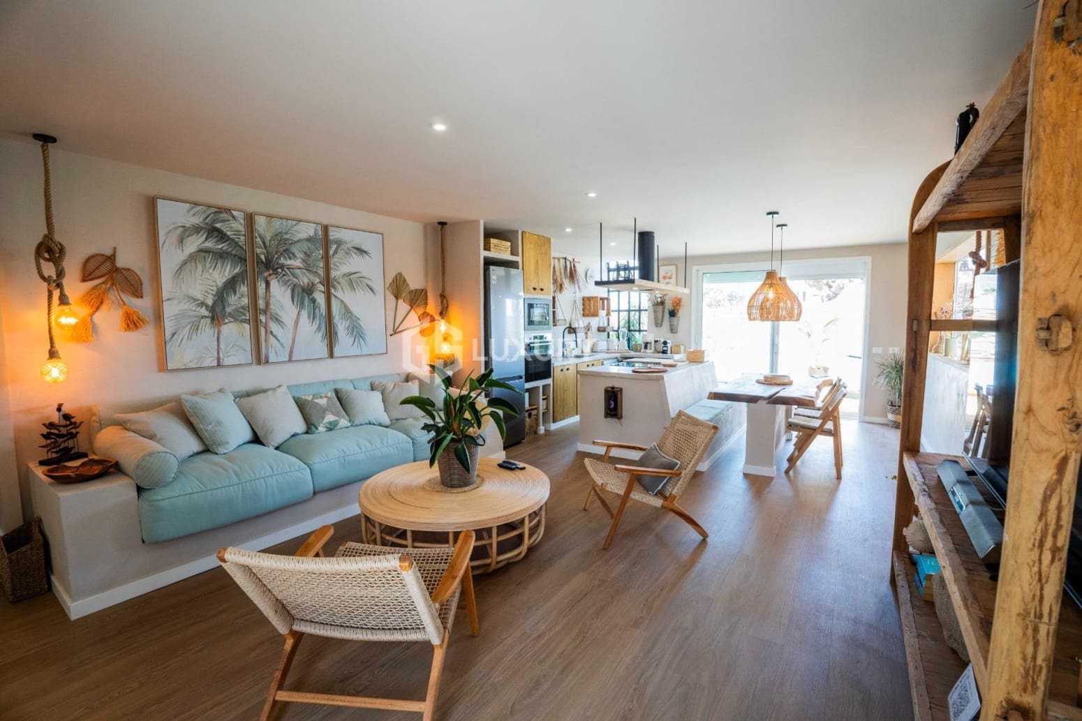 5 bedroom Villa for sale in Arona with garage - € 1,450,000 (Ref: 9734135)