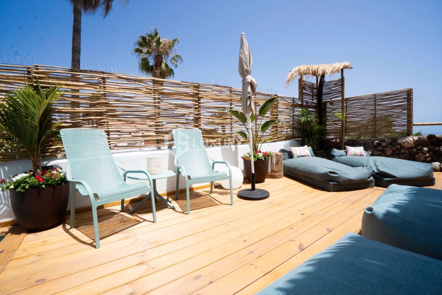 5 bedroom Villa for sale in Arona with garage - € 1,450,000 (Ref: 9734135)