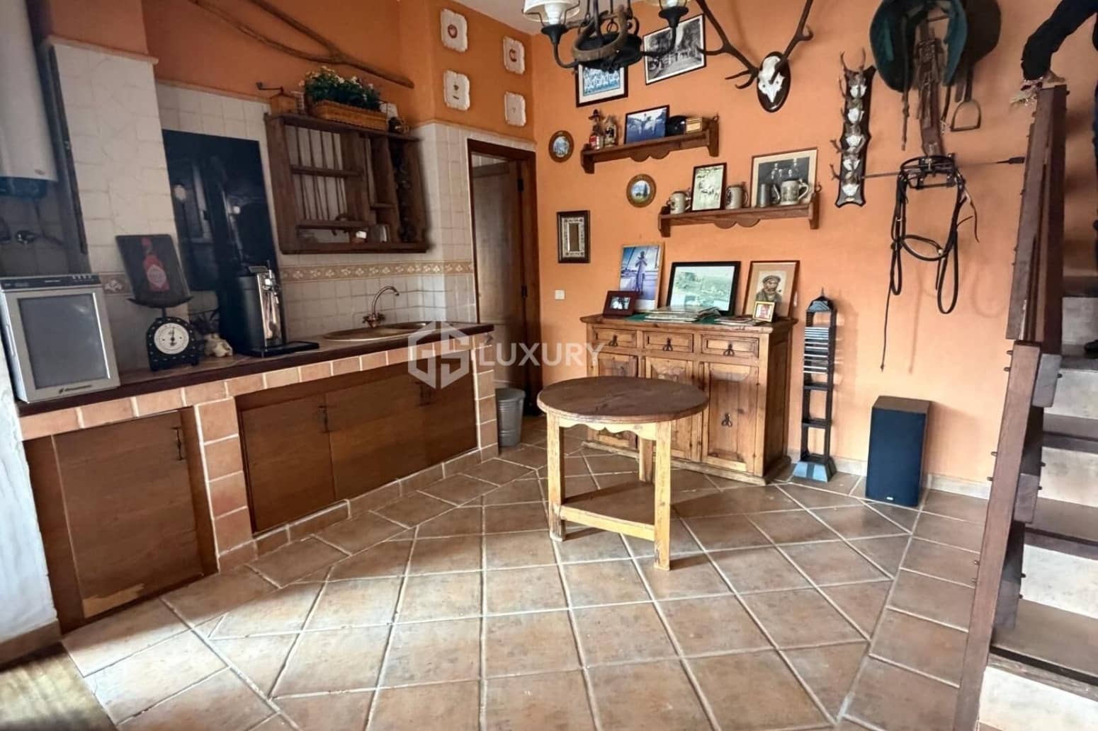 5 bedroom Villa for sale in San Cristobal de La Laguna with garage - € 1,700,000 (Ref: 9734136)