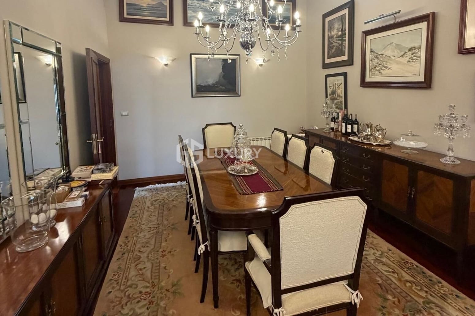 5 bedroom Villa for sale in San Cristobal de La Laguna with garage - € 1,700,000 (Ref: 9734136)