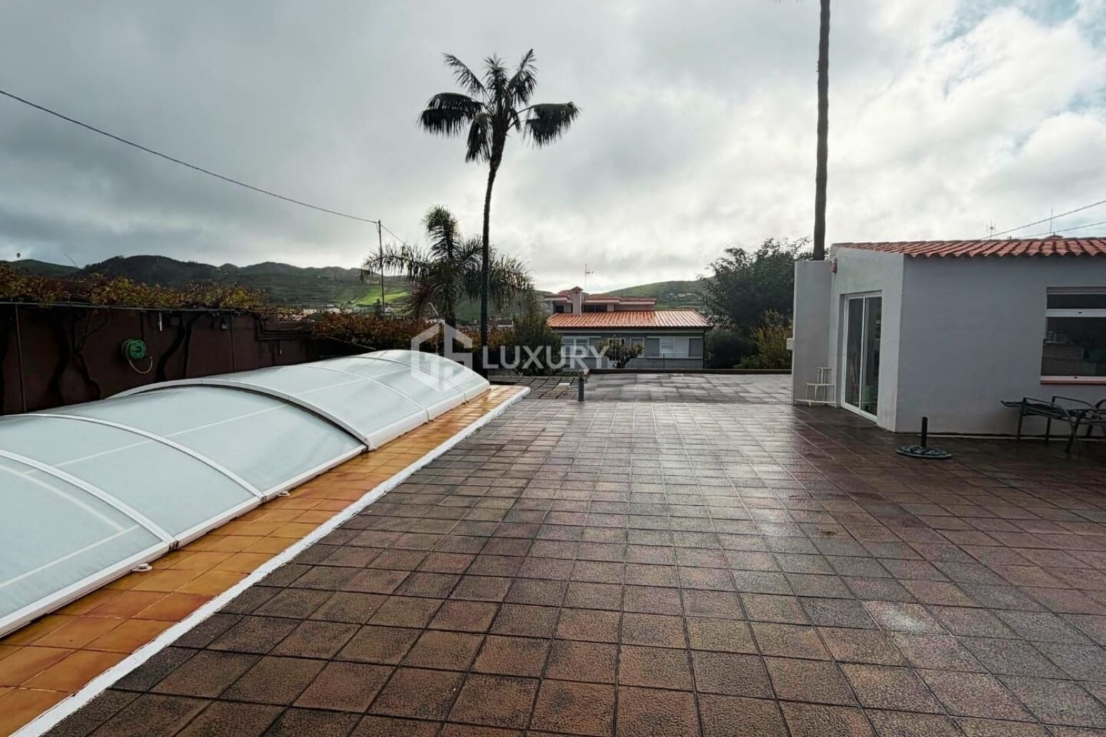 5 bedroom Villa for sale in San Cristobal de La Laguna with garage - € 1,700,000 (Ref: 9734136)